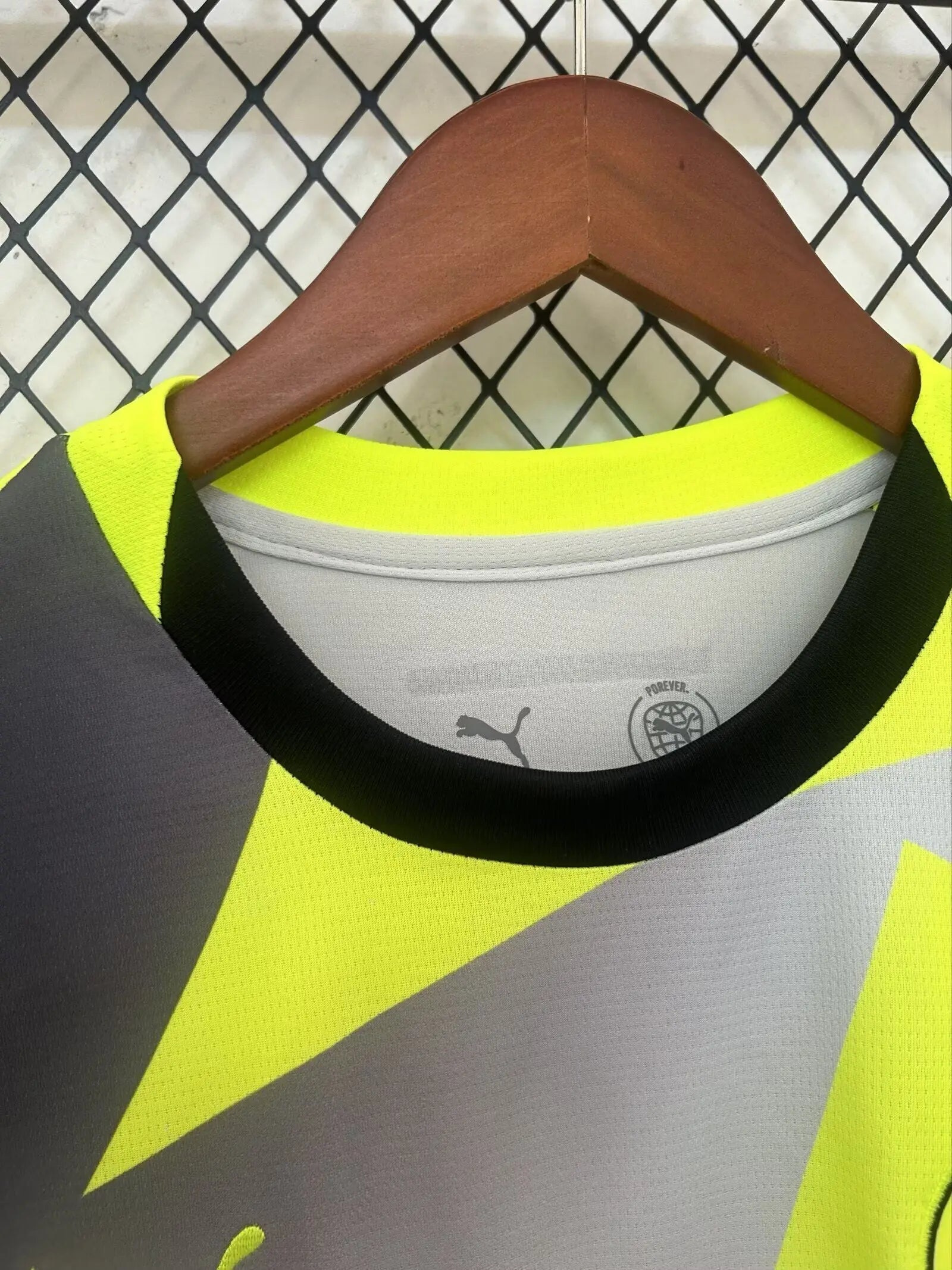 Borussia Dortmund 2025 Camiseta Oficial de Fútbol para Fans y Jugadores Totality 90