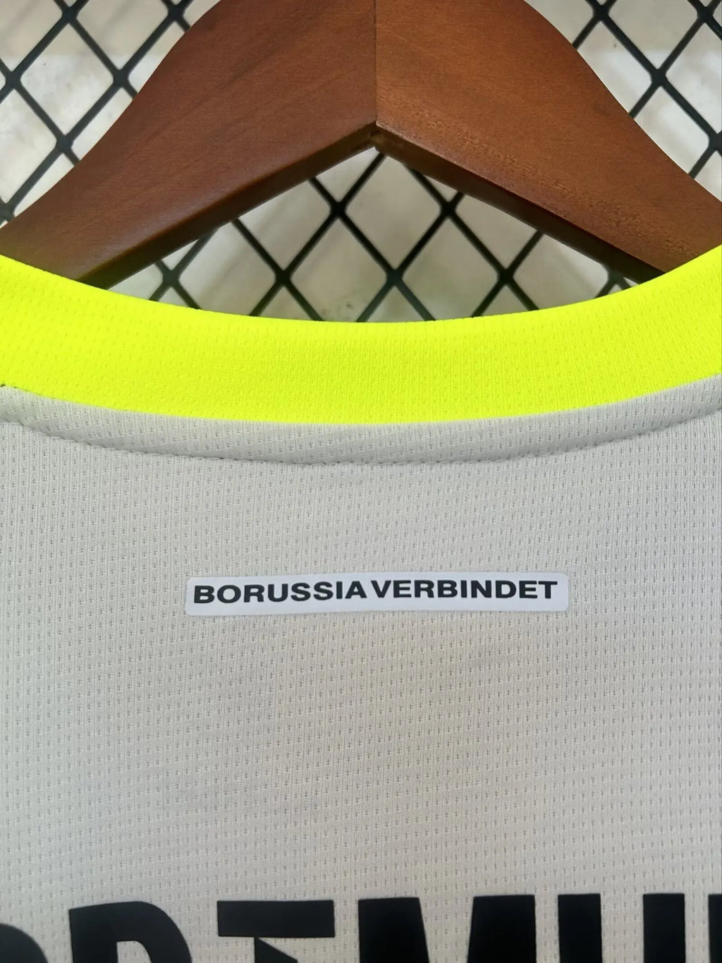 Borussia Dortmund 2025 Camiseta Oficial de Fútbol para Fans y Jugadores Totality 90