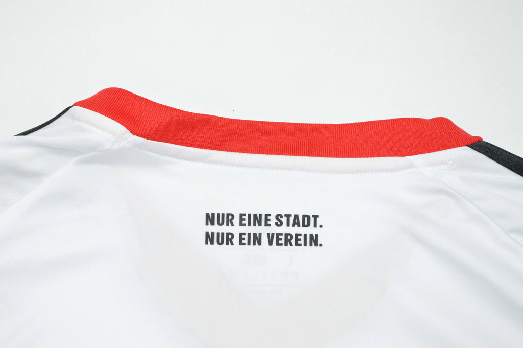 tienda online Frankfurt, Camisetas y Equipaciones Oficiales 2025/2026. Totality 90