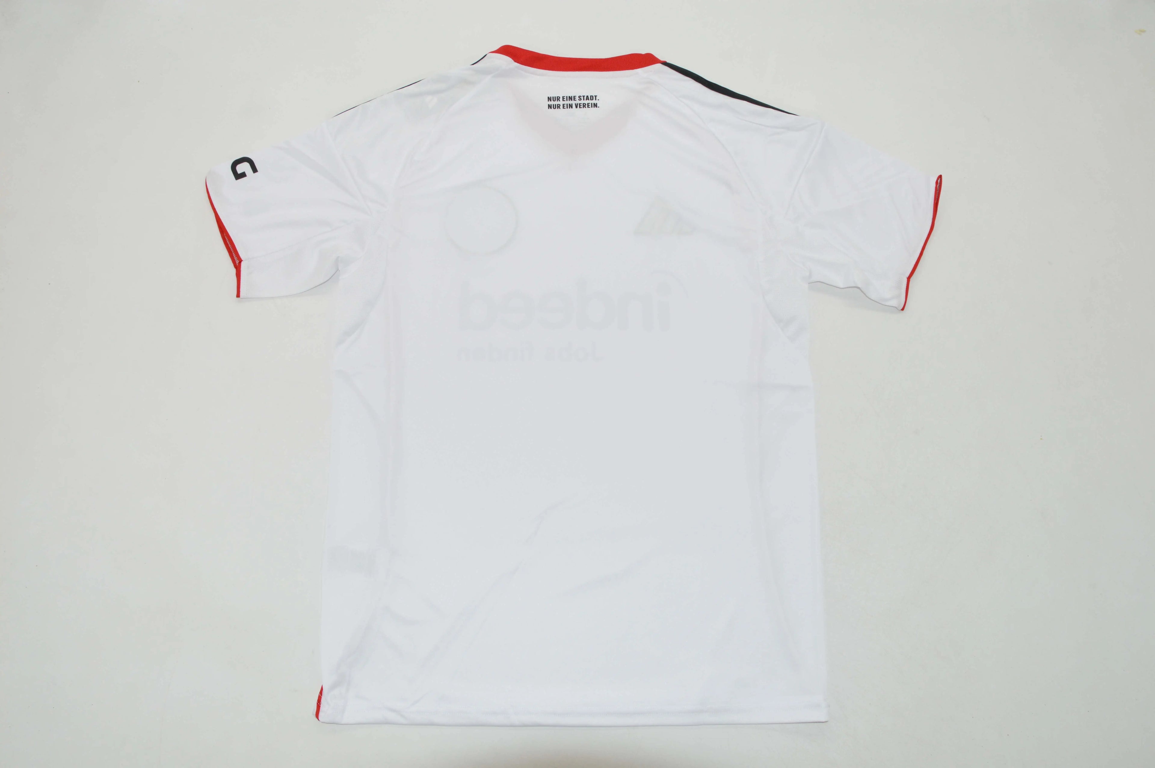 tienda online Frankfurt, Camisetas y Equipaciones Oficiales 2025/2026. Totality 90