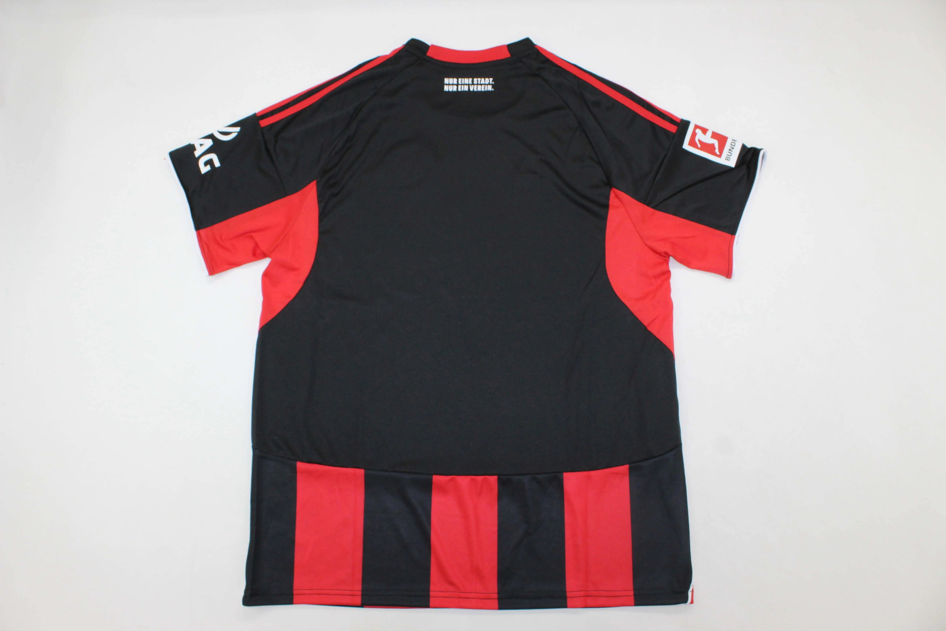 Frankfurt Tienda Oficial 2025/2026, Camisetas y Equipaciones del Club. Totality 90