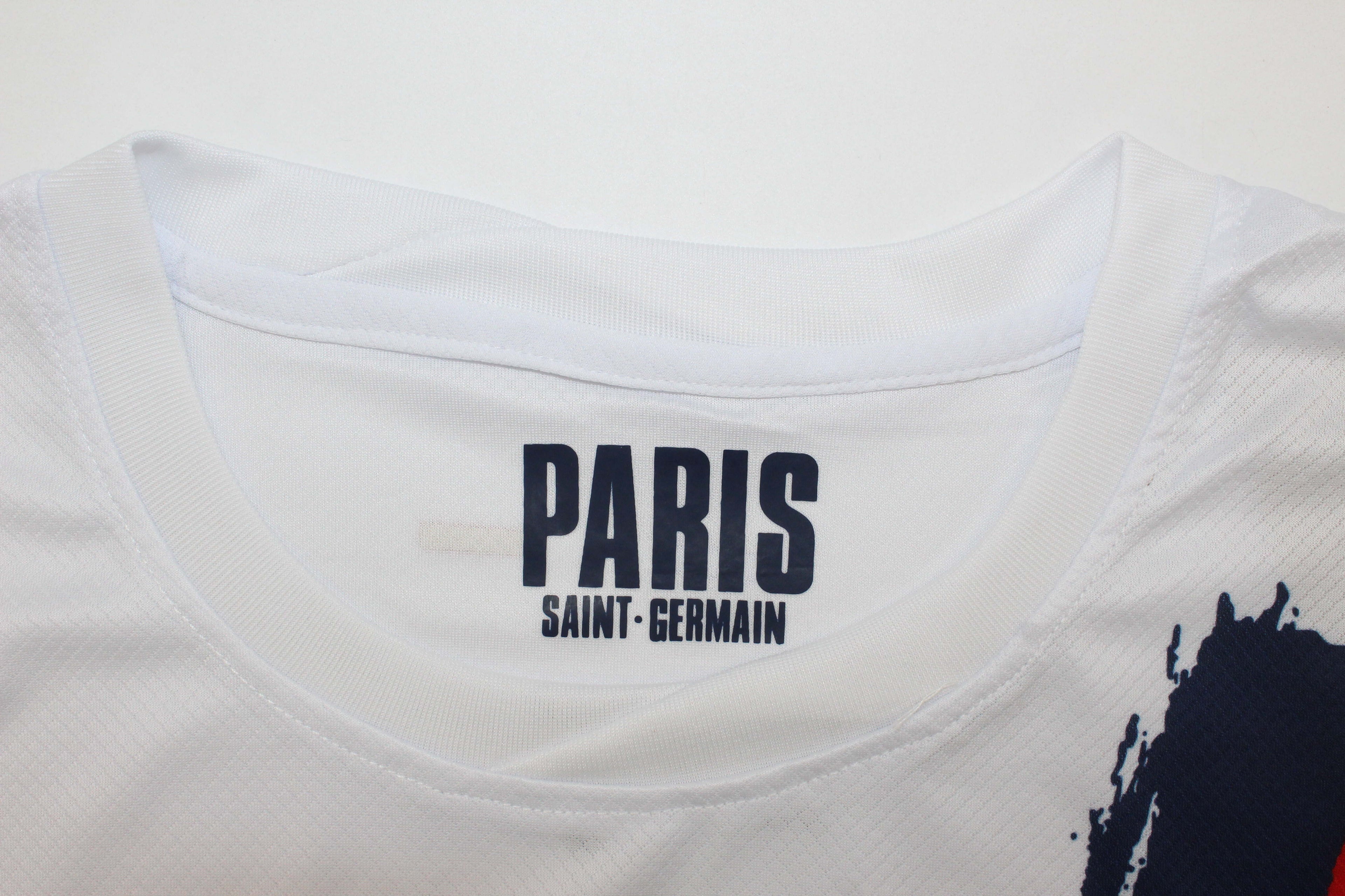 Paris Saint-Germain 2º Equipación